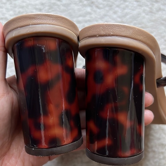 A New Day- Cass Square Toe Heels TORTOISE - Picture 4 of 4